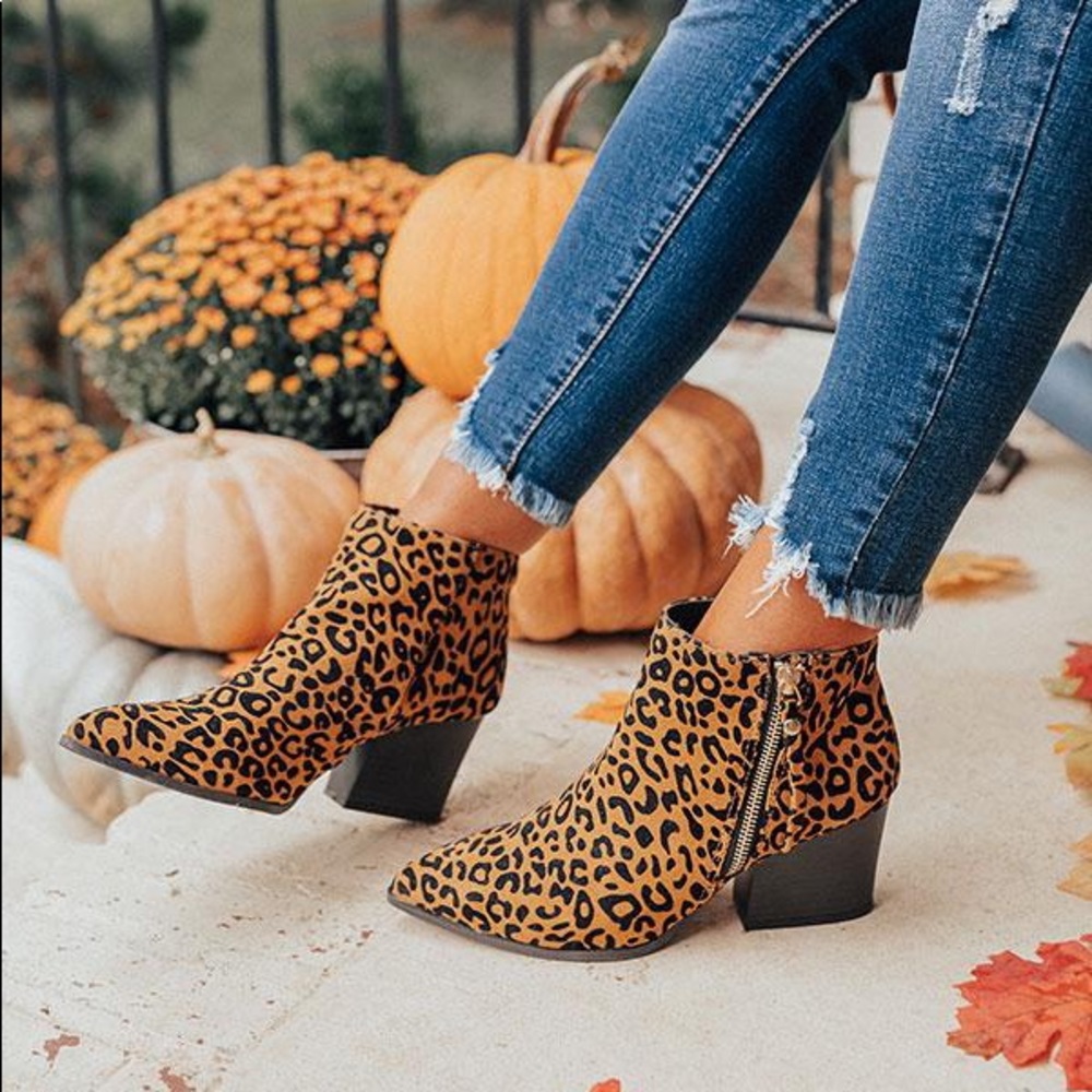 The Nava Leopard ๐ bootie - Picture 1 of 8